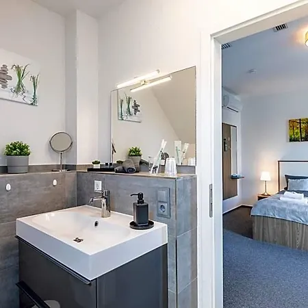 מלון Gaestehaus Wahnbek *